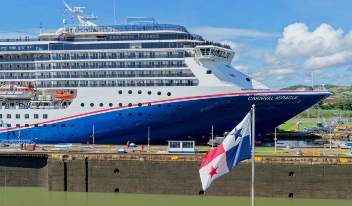 Panamá abre temporada de cruceros 2026-2027 con la llegada del Carnival Miracle